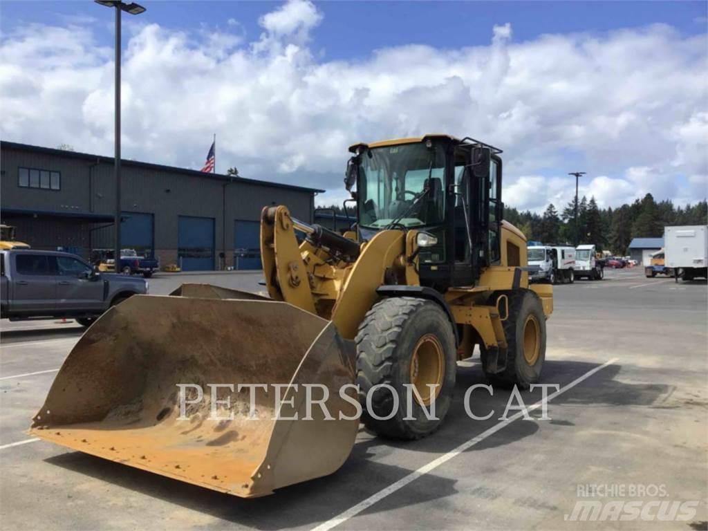 CAT 930M 輪胎式裝載機