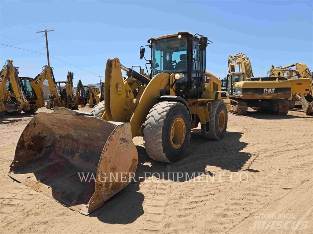 CAT 930M 輪胎式裝載機