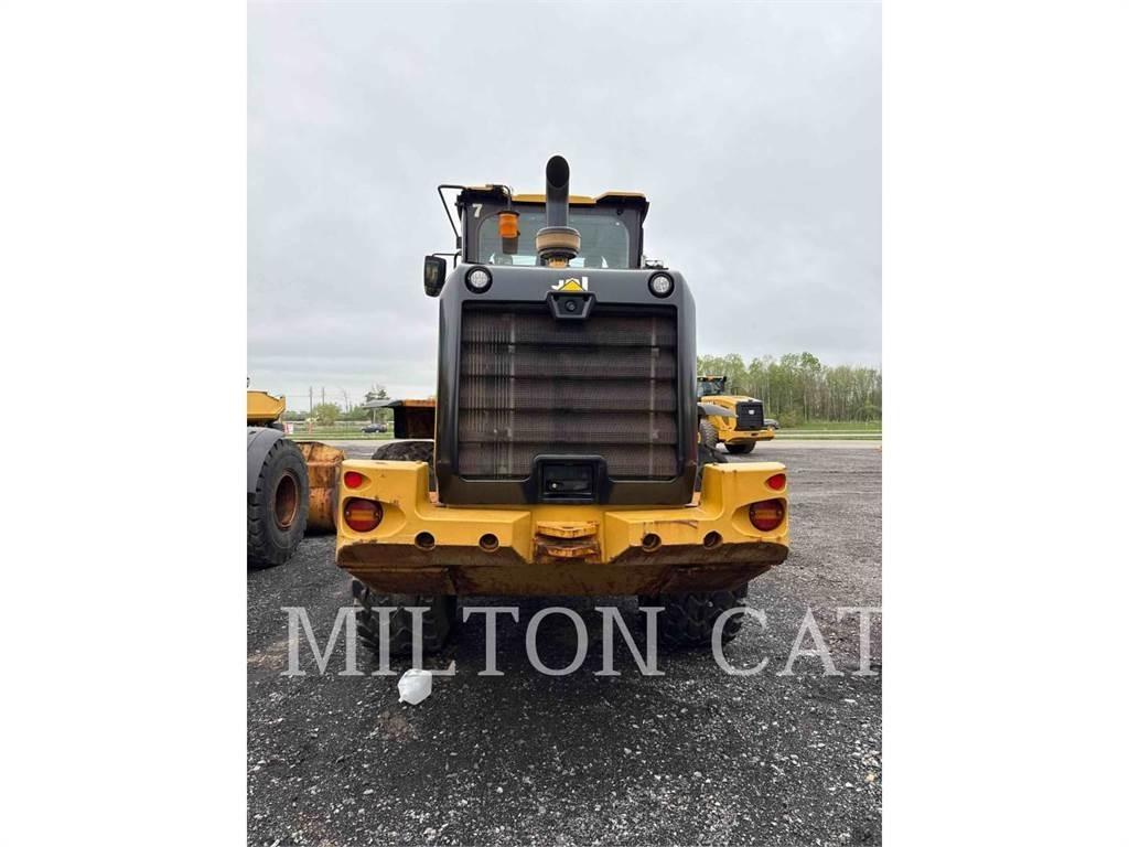 CAT 930M 輪胎式裝載機