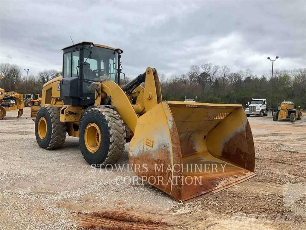 CAT 930M 輪胎式裝載機
