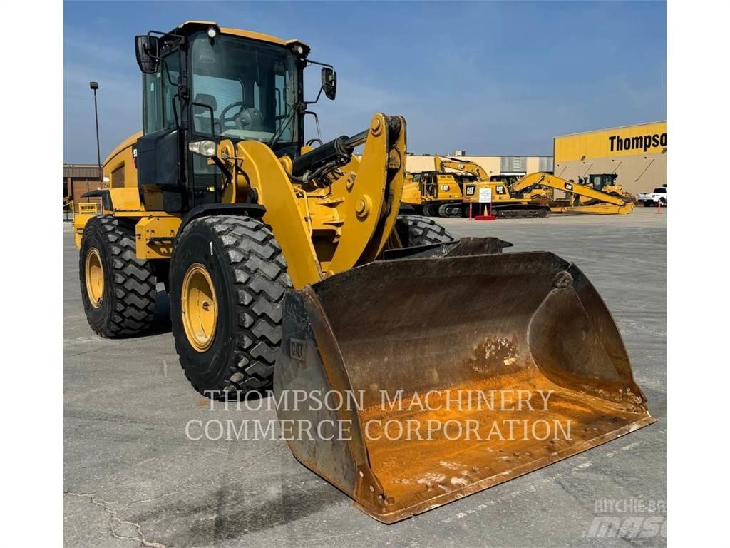 CAT 930M 輪胎式裝載機