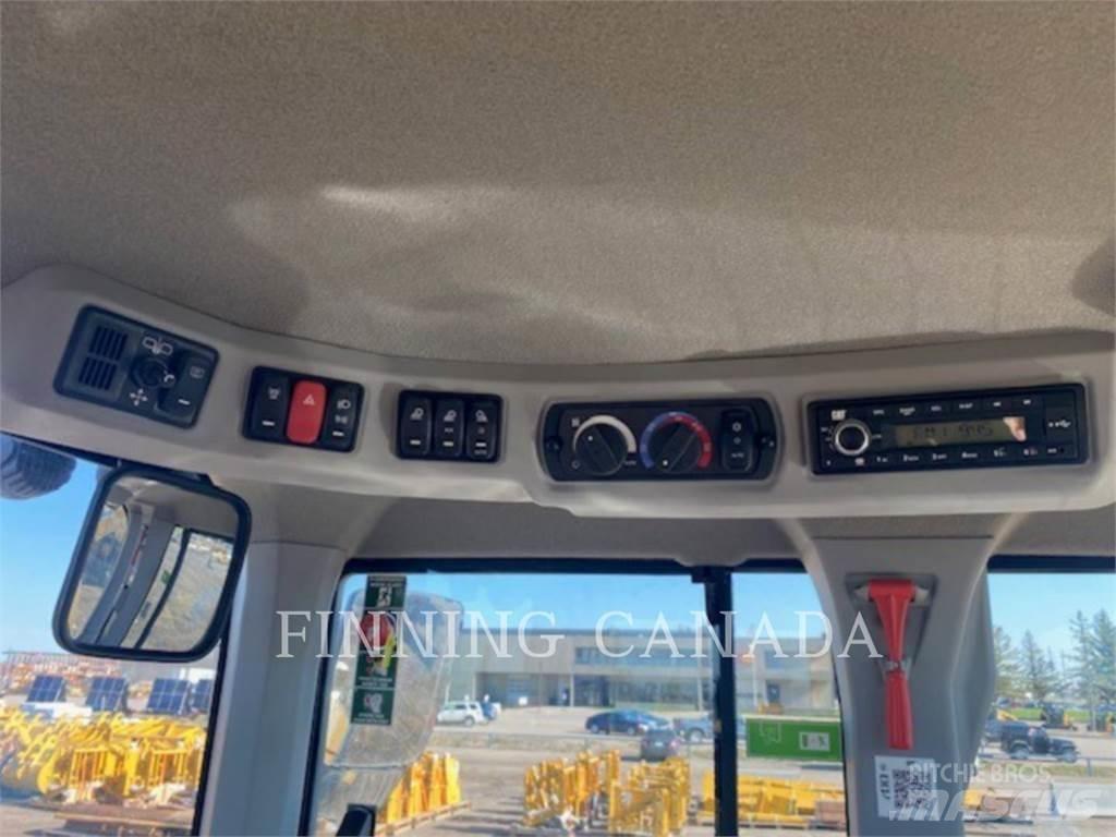 CAT 930M 輪胎式裝載機