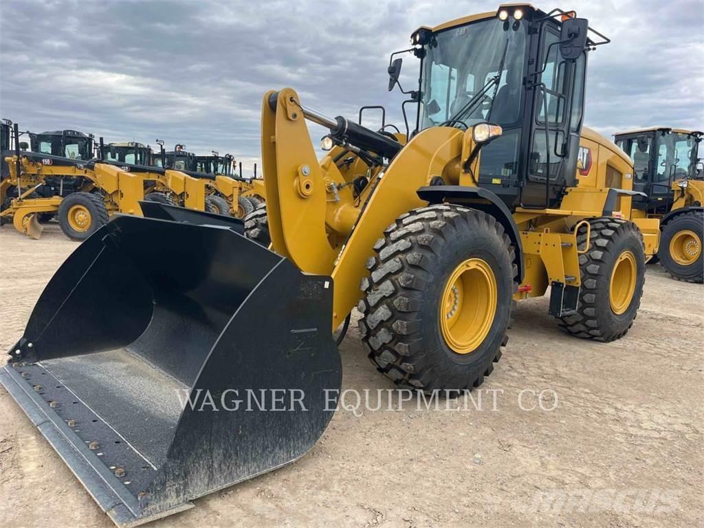 CAT 930M 輪胎式裝載機
