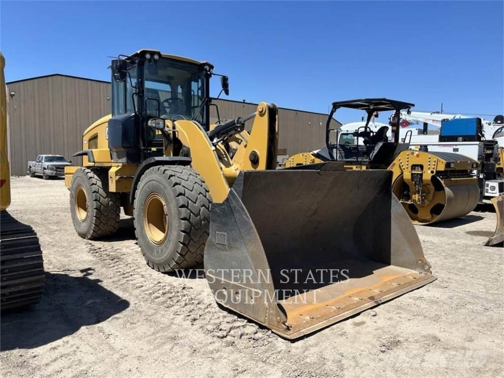 CAT 930M 輪胎式裝載機