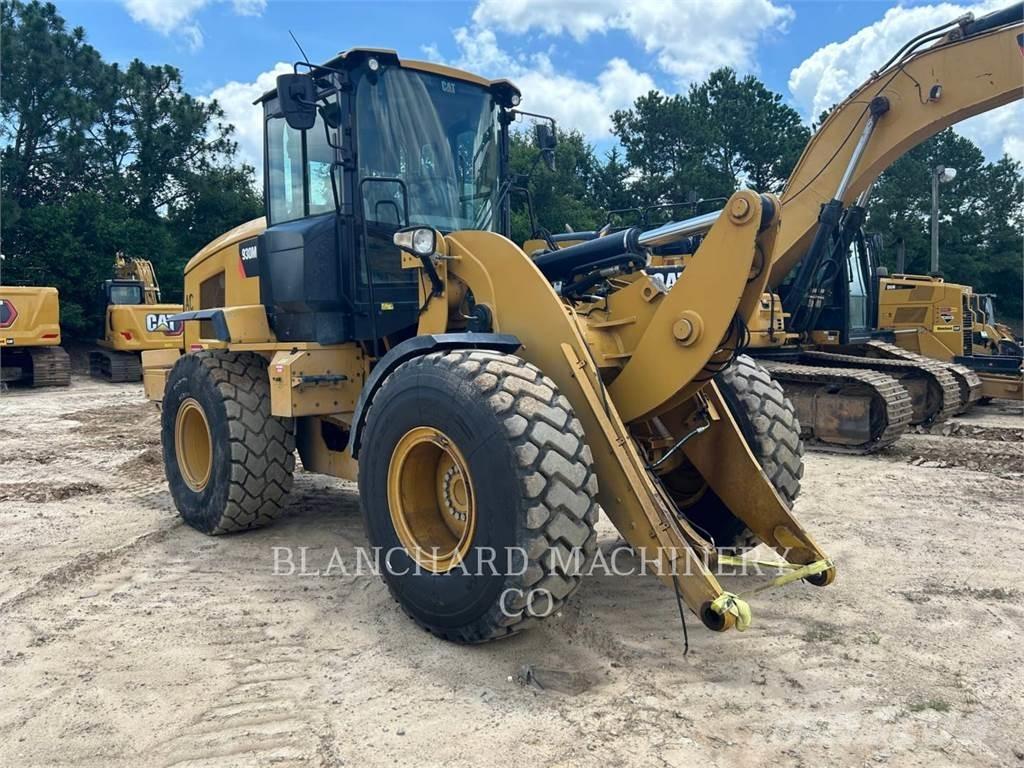 CAT 930M 輪胎式裝載機