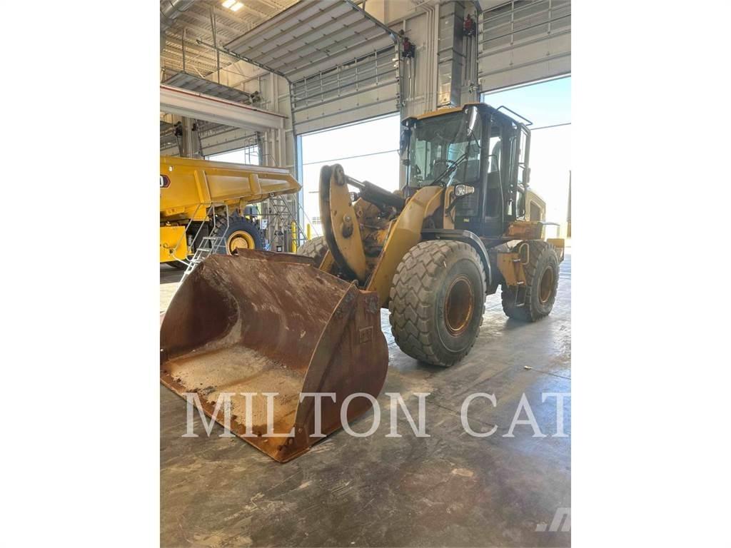 CAT 930M 輪胎式裝載機