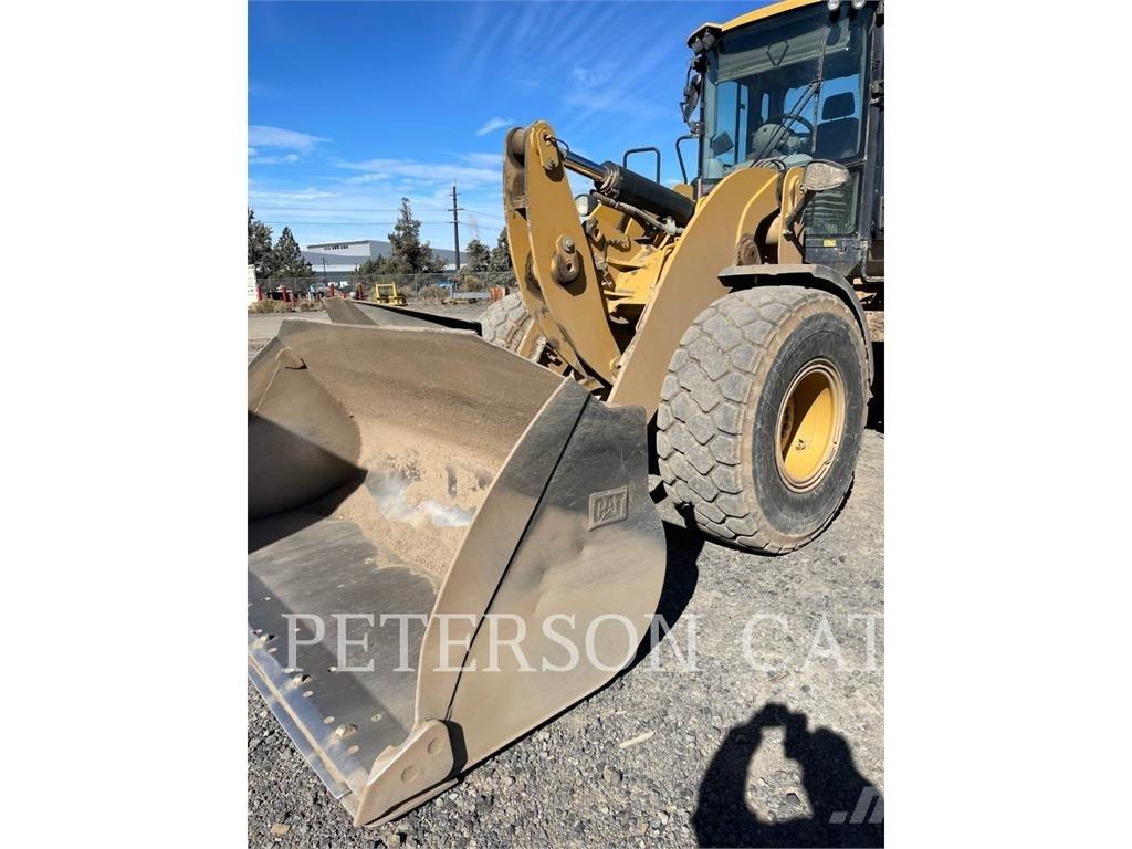 CAT 930M 輪胎式裝載機