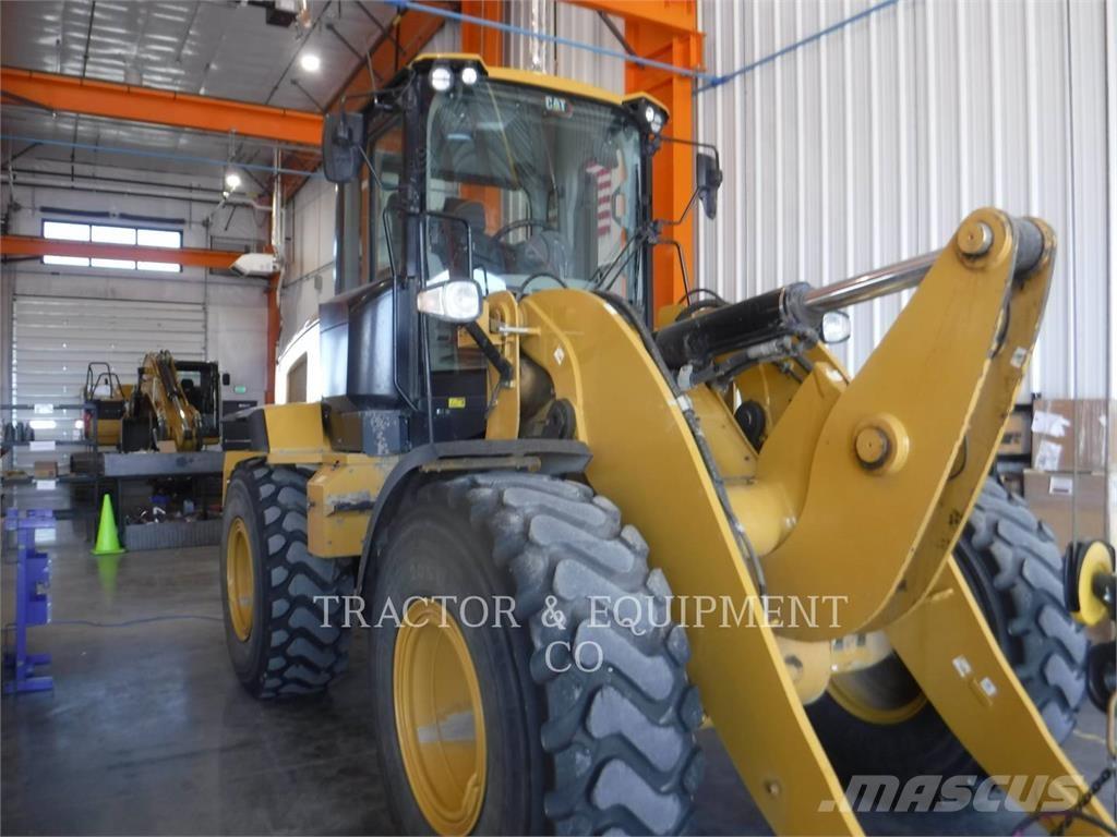 CAT 930M 輪胎式裝載機