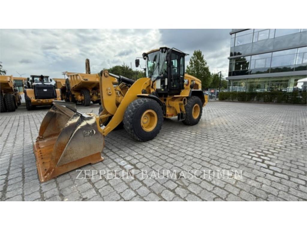 CAT 930M 輪胎式裝載機