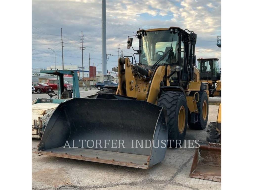 CAT 930M 輪胎式裝載機