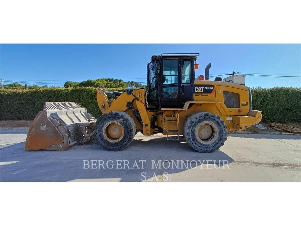 CAT 930M 輪胎式裝載機
