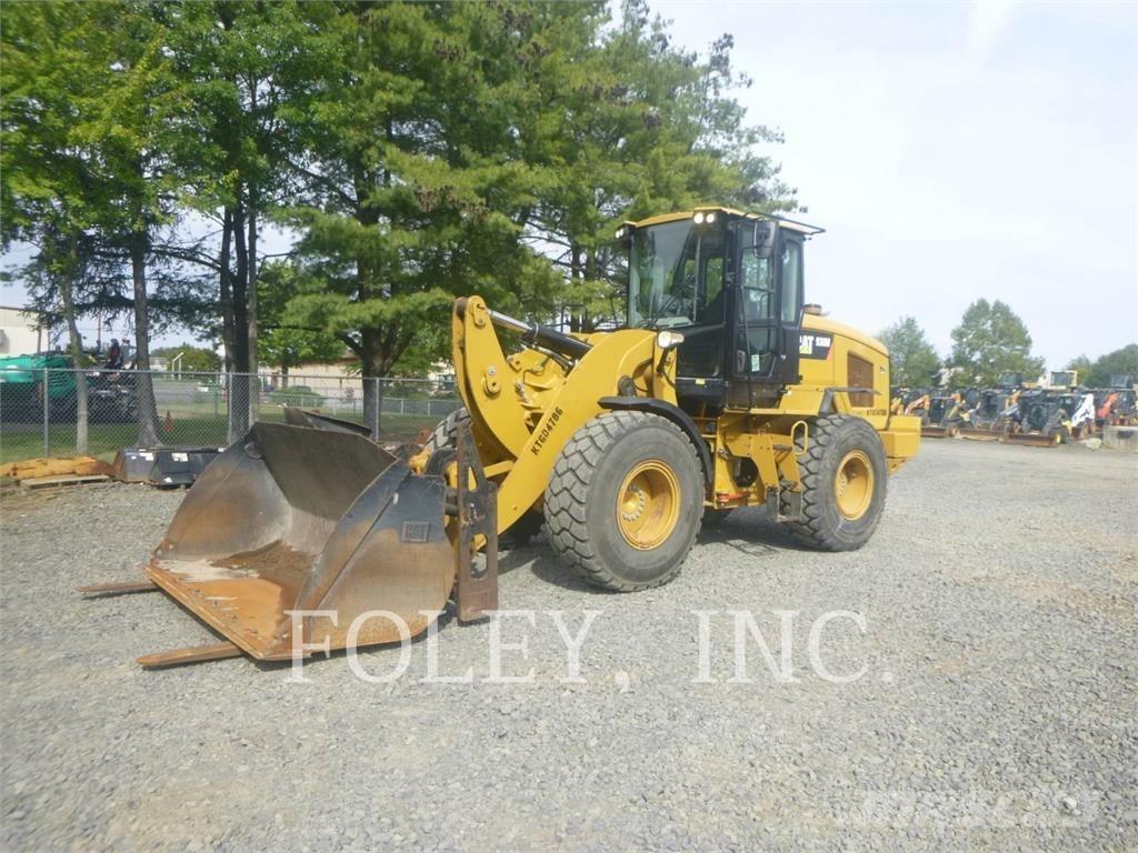 CAT 930M 輪胎式裝載機