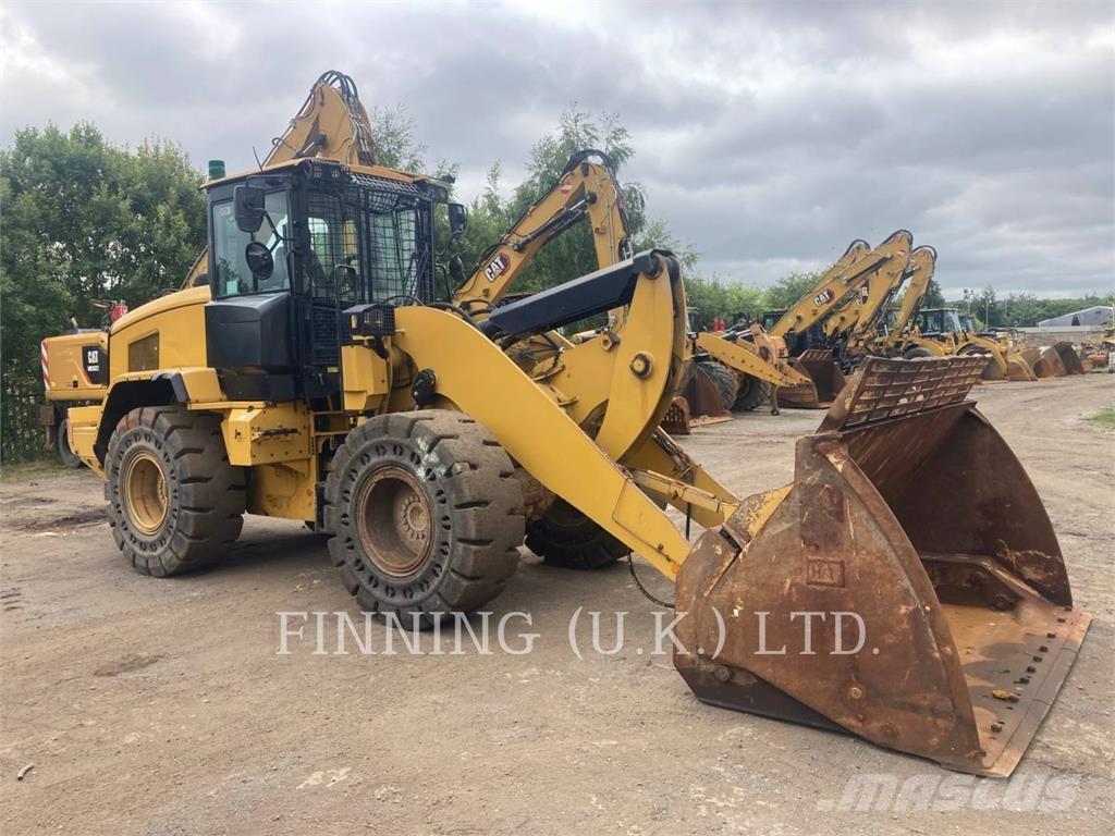 CAT 930M 輪胎式裝載機