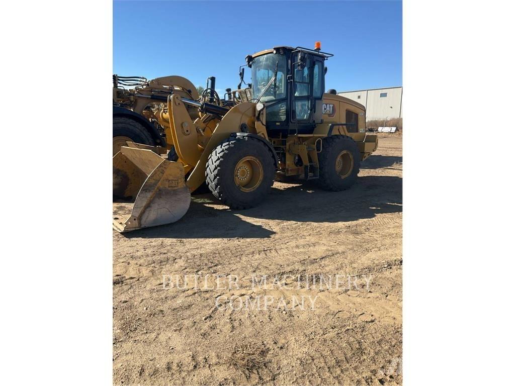 CAT 930M 輪胎式裝載機