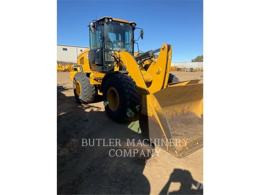 CAT 930M 輪胎式裝載機