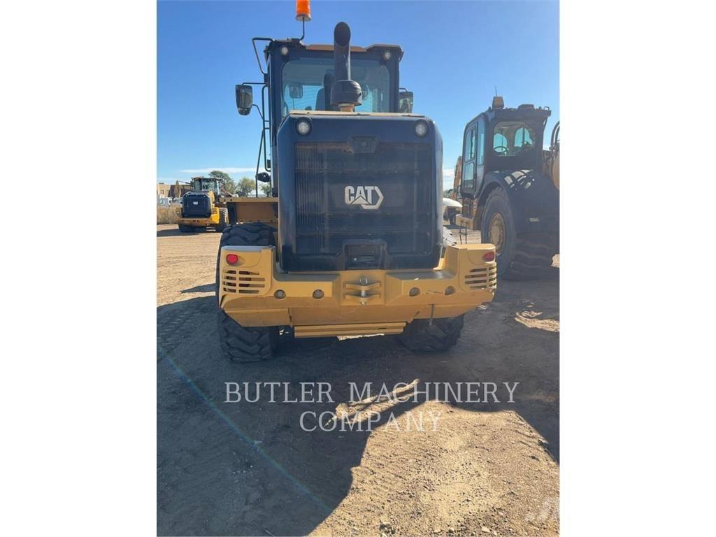 CAT 930M 輪胎式裝載機