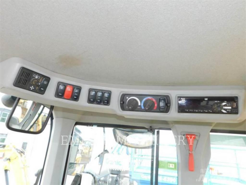 CAT 930M FC 輪胎式裝載機