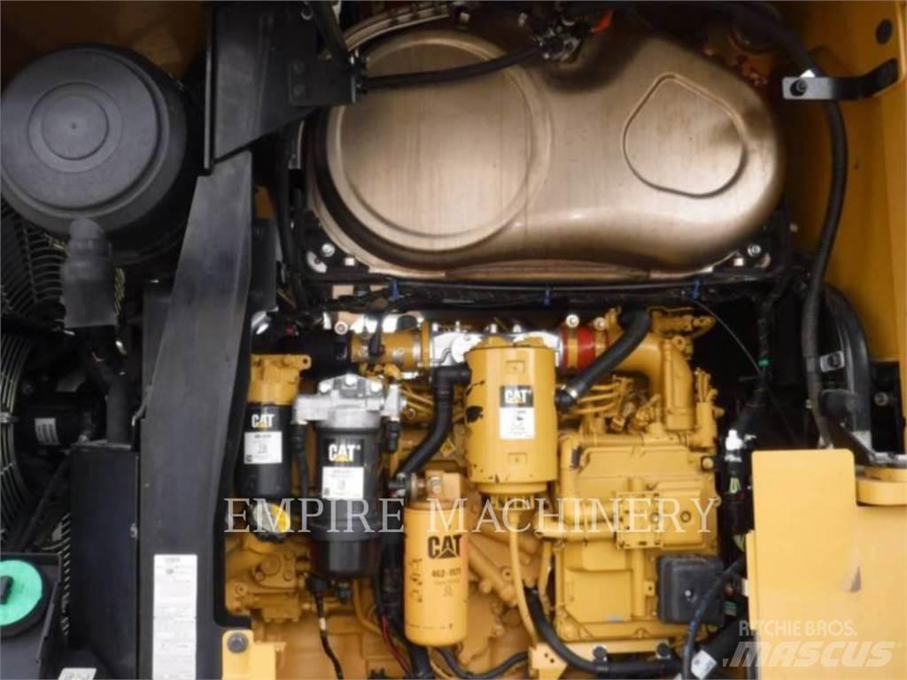CAT 930M FC 輪胎式裝載機
