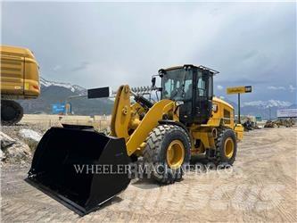 CAT 930M QC 輪胎式裝載機