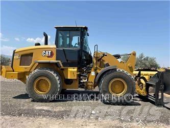 CAT 938 輪胎式裝載機