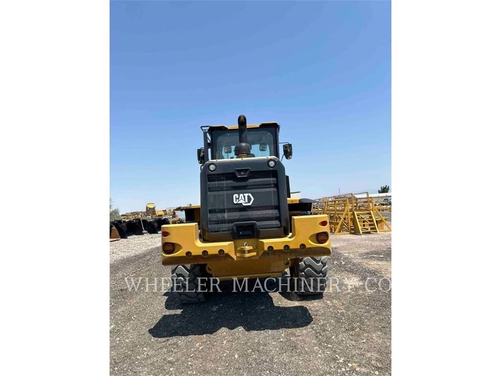 CAT 938 輪胎式裝載機