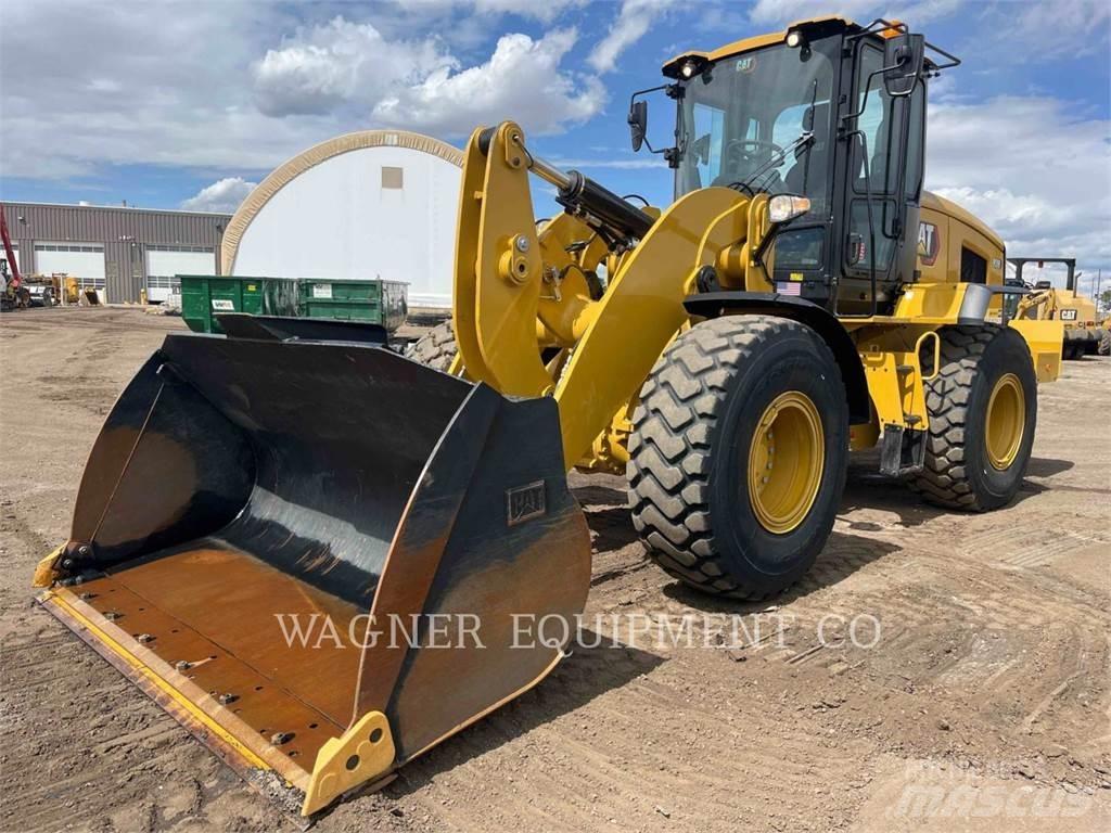 CAT 938 輪胎式裝載機