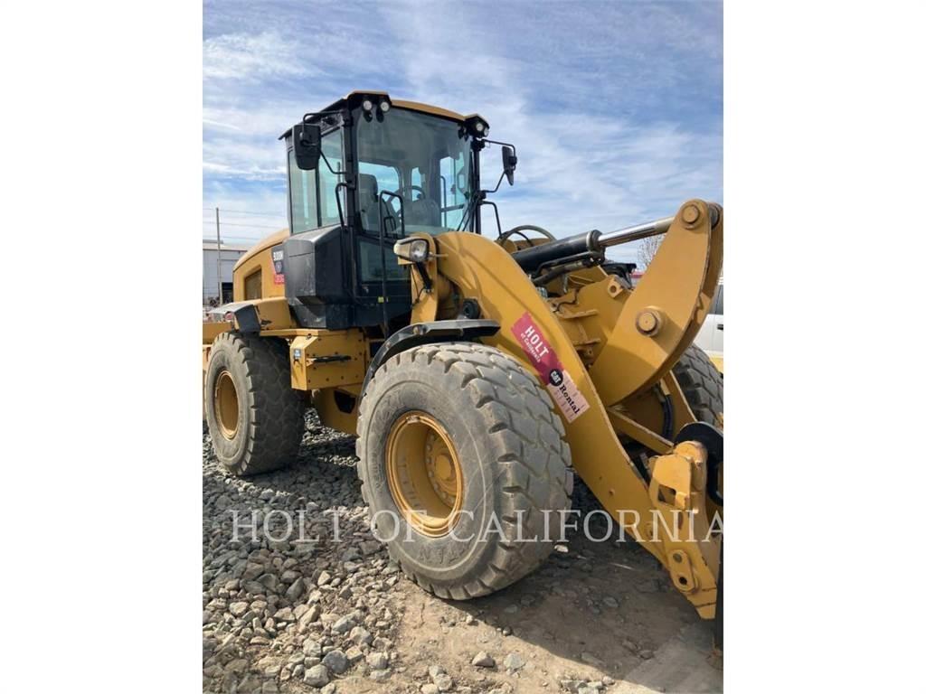 CAT 938 輪胎式裝載機