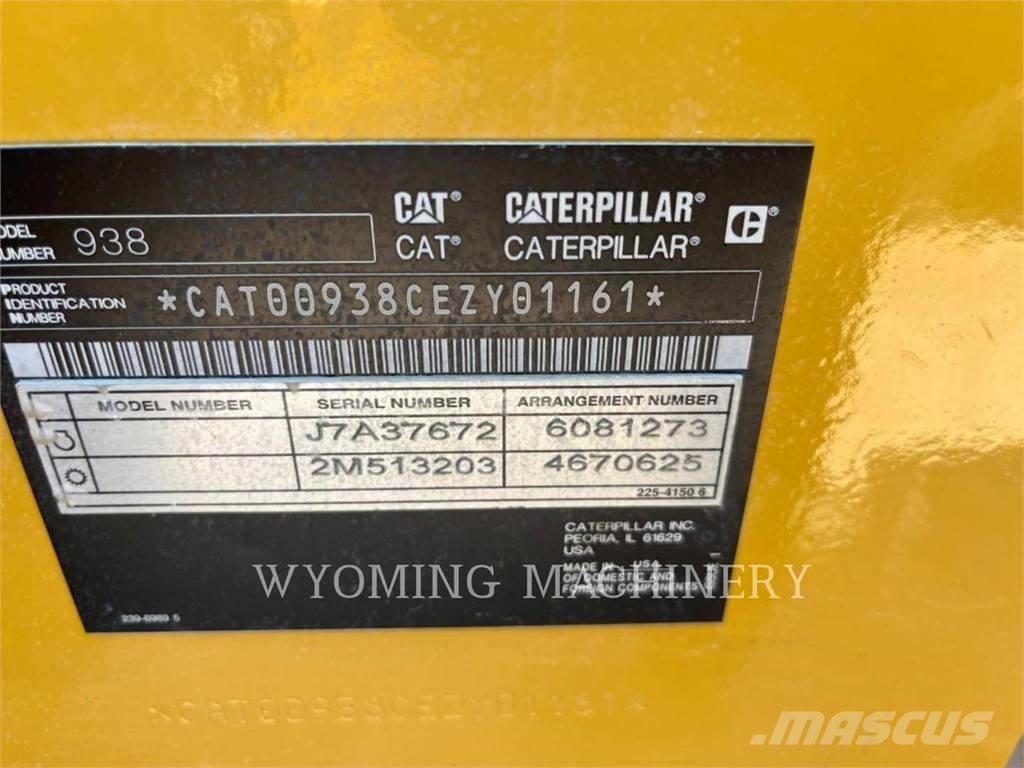 CAT 938 輪胎式裝載機