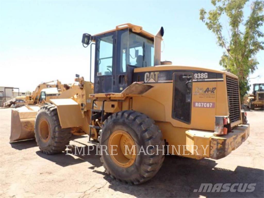 CAT 938G 輪胎式裝載機