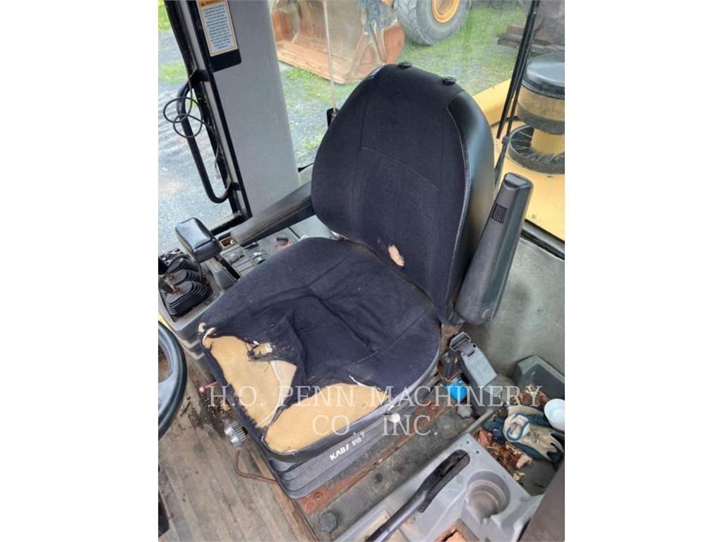 CAT 938GII 輪胎式裝載機