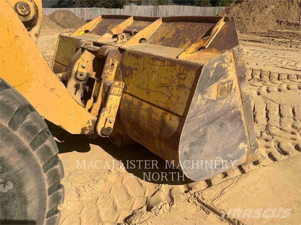 CAT 938H 輪胎式裝載機