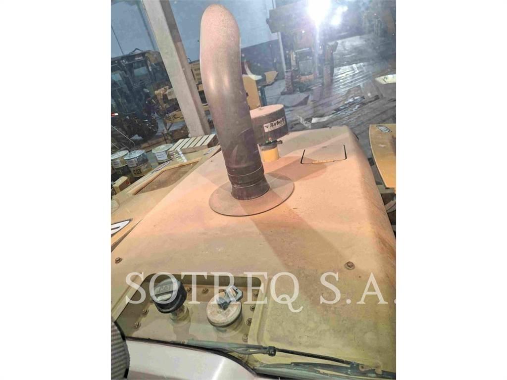 CAT 938K 輪胎式裝載機