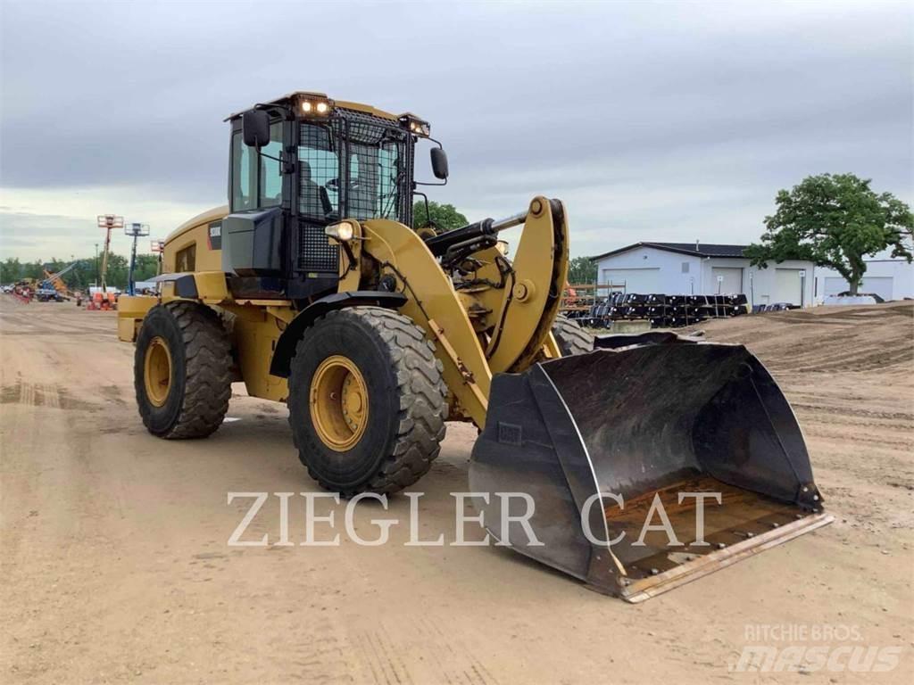 CAT 938K 輪胎式裝載機
