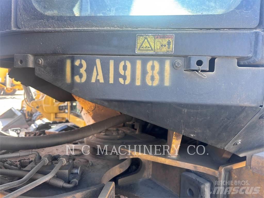 CAT 938K 輪胎式裝載機