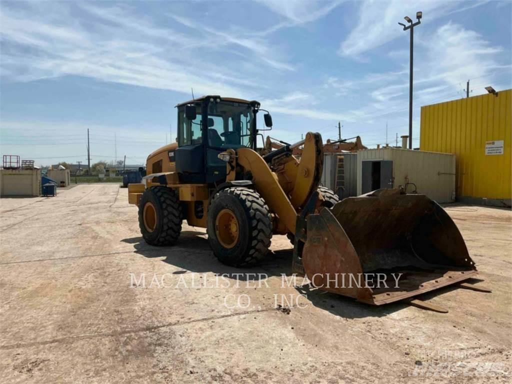 CAT 938K 輪胎式裝載機