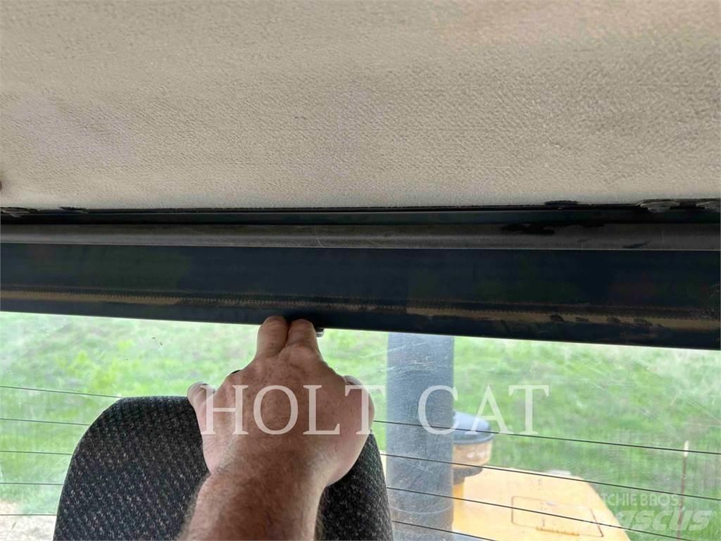 CAT 938K 輪胎式裝載機