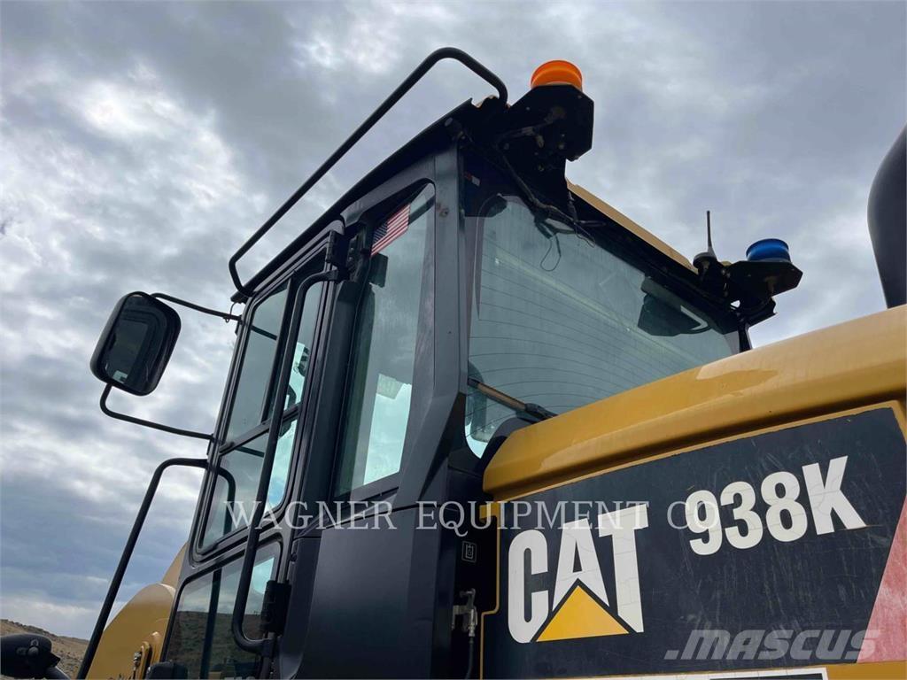 CAT 938K 輪胎式裝載機