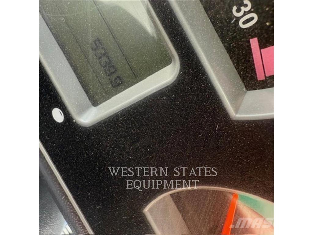 CAT 938K 輪胎式裝載機