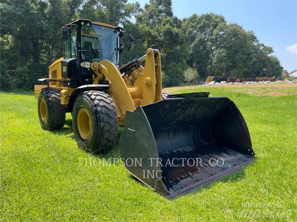 CAT 938M 輪胎式裝載機