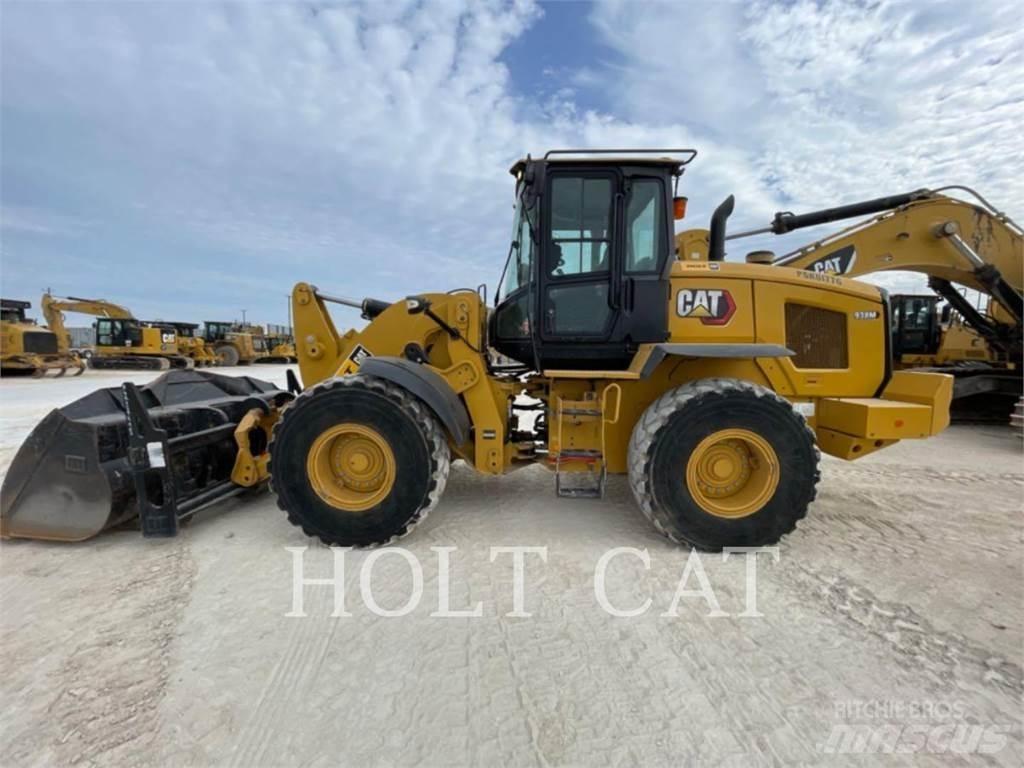 CAT 938M 輪胎式裝載機