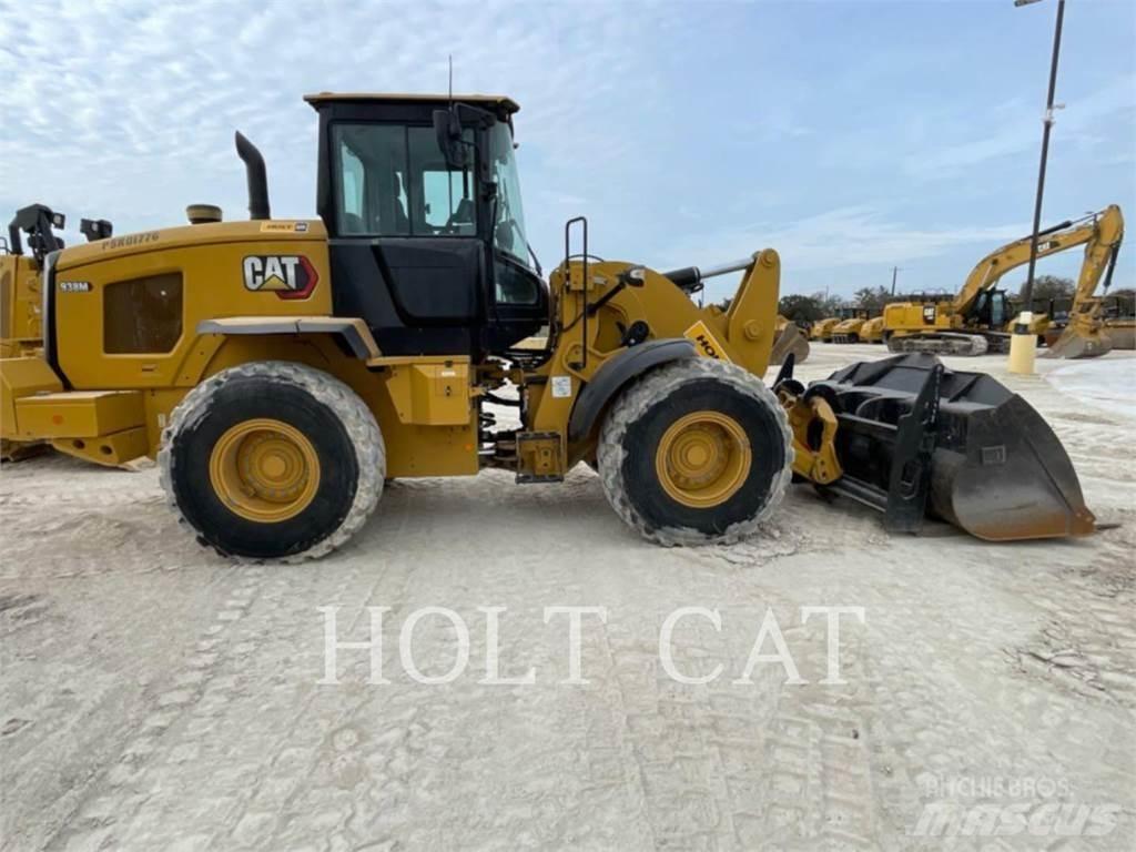 CAT 938M 輪胎式裝載機