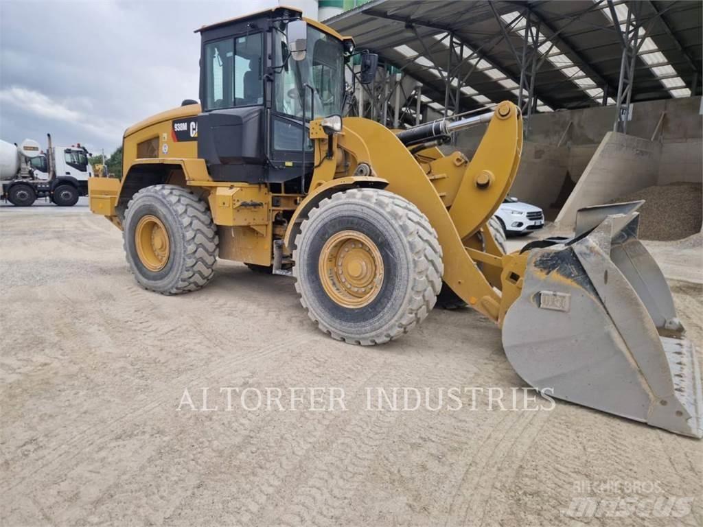 CAT 938M 輪胎式裝載機