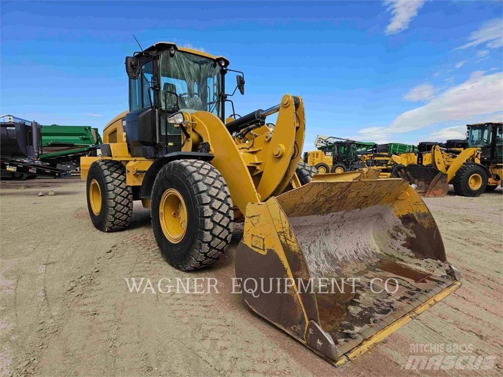CAT 938M 輪胎式裝載機