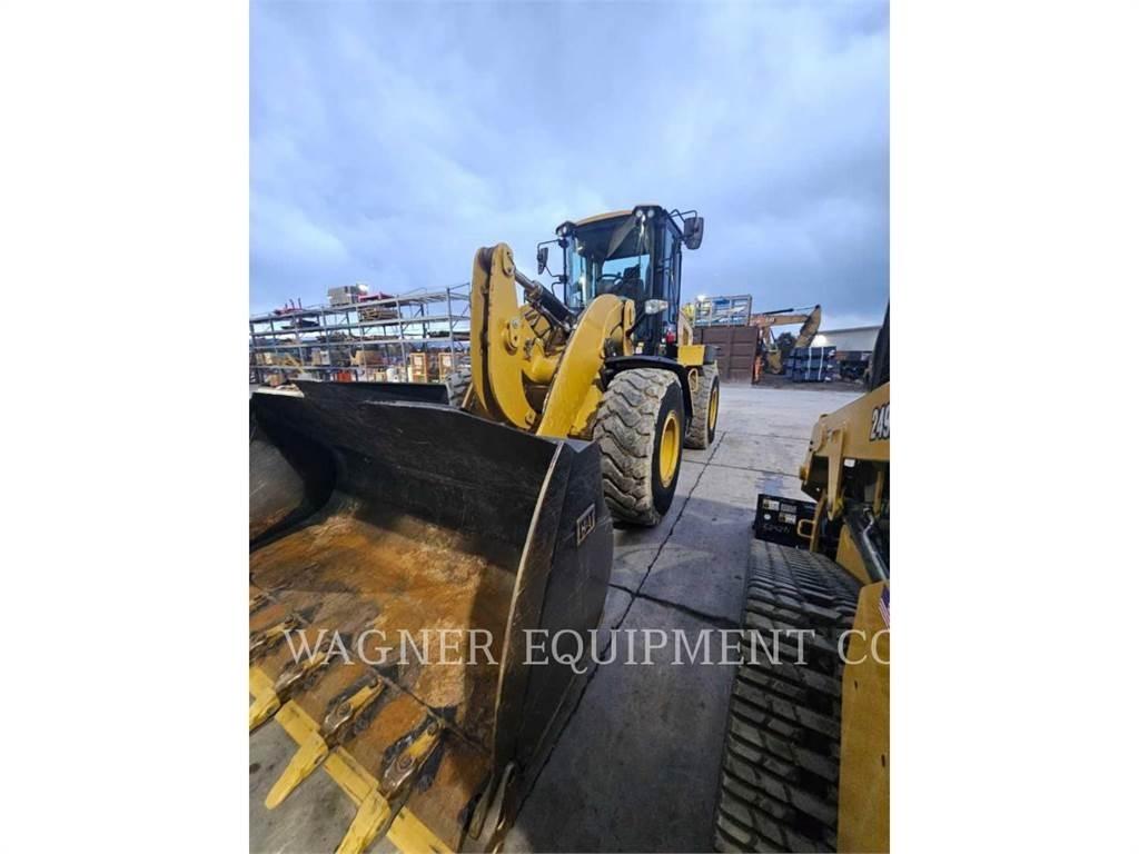 CAT 938M 輪胎式裝載機