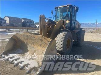 CAT 938M 輪胎式裝載機