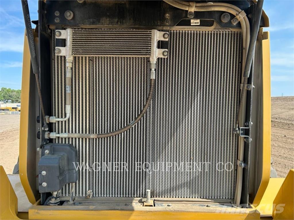 CAT 938M 輪胎式裝載機