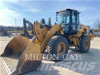CAT 938M 輪胎式裝載機