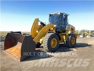 CAT 938M 輪胎式裝載機
