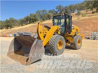 CAT 938M 輪胎式裝載機