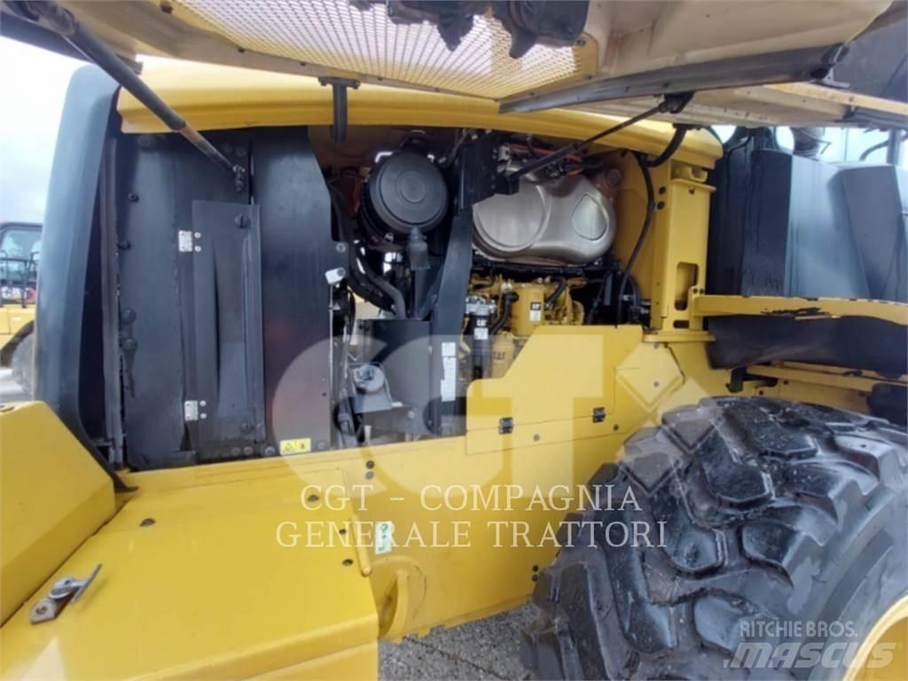 CAT 938M 輪胎式裝載機